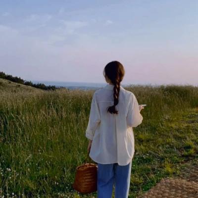 ins清新治愈超纯欲风女生头像