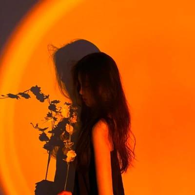 ins清新治愈超纯欲风女生头像