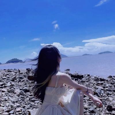 ins清新治愈超纯欲风女生头像