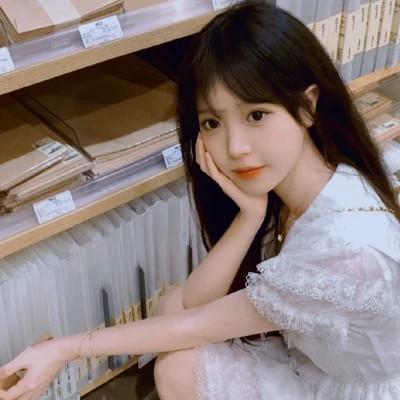 ins清新治愈超纯欲风女生头像