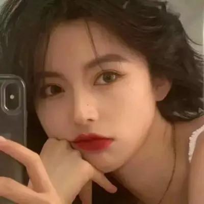 高清气质出众的女头，时尚和美结合
