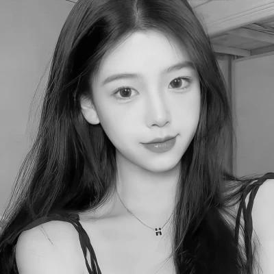 高清好看的黑白女生头像