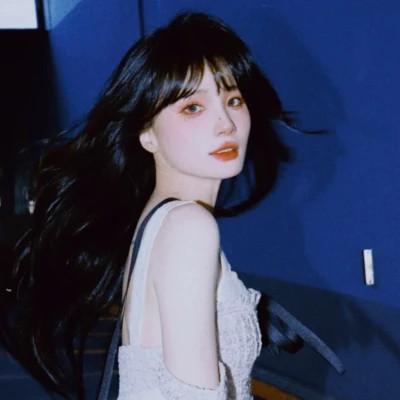 ins清新治愈超纯欲风女生头像