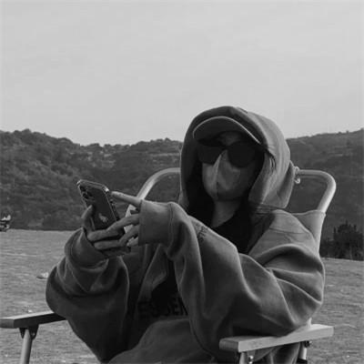 精选女生头像ins高级质感黑白