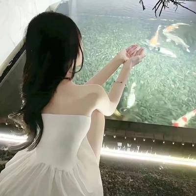 唯美头像背影女生漂亮图片