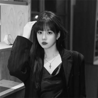 精选女生头像ins高级质感黑白