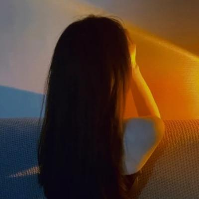 ins清新治愈超纯欲风女生头像