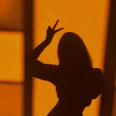 ins清新治愈超纯欲风女生头像