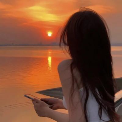 ins清新治愈超纯欲风女生头像