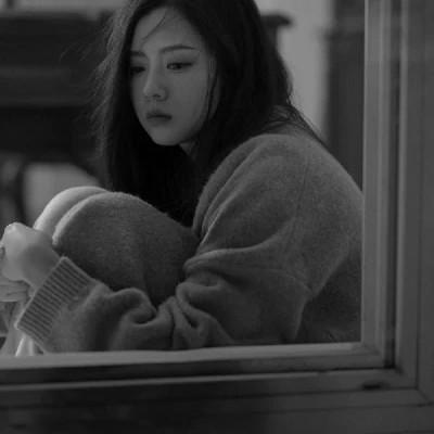 精选女生头像ins高级质感黑白