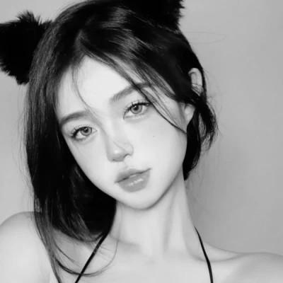 高清好看的黑白女生头像