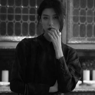 精选女生头像ins高级质感黑白