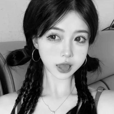 高清好看的黑白女生头像