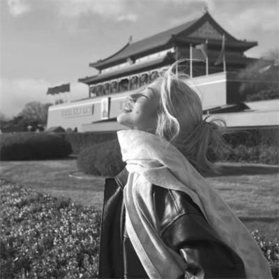精选女生头像ins高级质感黑白
