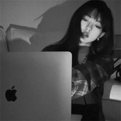 精选女生头像ins高级质感黑白