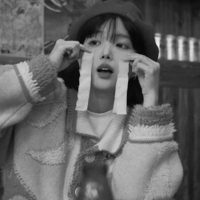 精选女生头像ins高级质感黑白