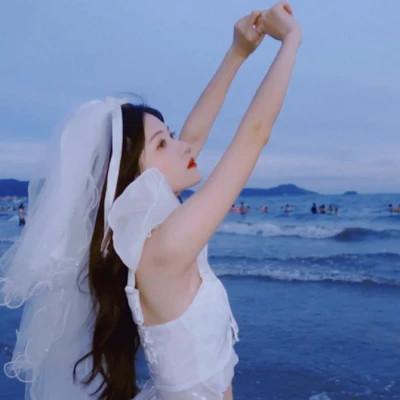 ins清新治愈超纯欲风女生头像