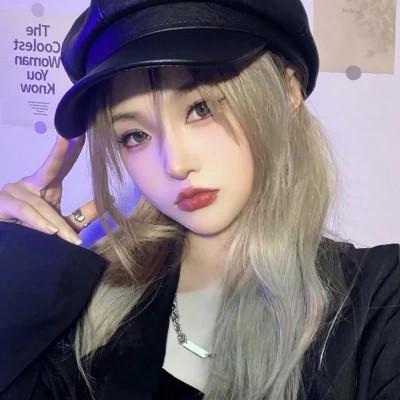 高清气质出众的女头，时尚和美结合