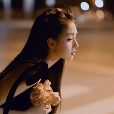 ins清新治愈超纯欲风女生头像