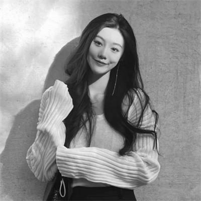 精选女生头像ins高级质感黑白