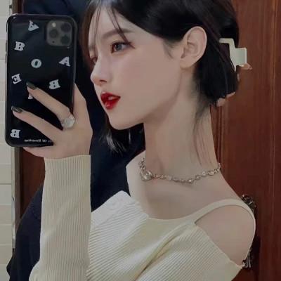 高清气质出众的女头，时尚和美结合