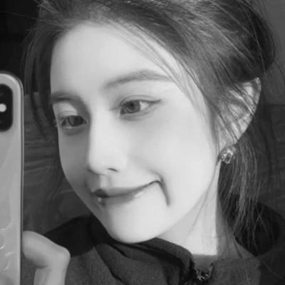 高清好看的黑白女生头像