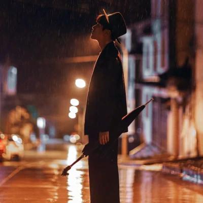 2023年情侣头像真人一人一张