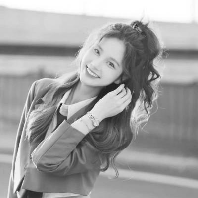 精选女生头像ins高级质感黑白