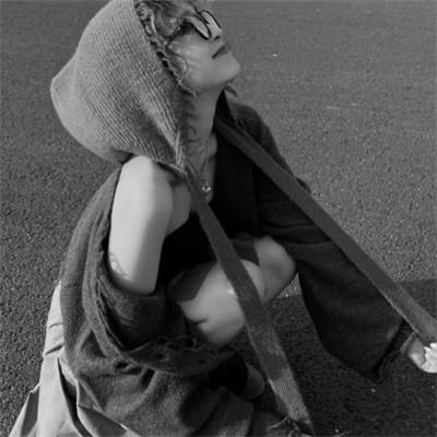 精选女生头像ins高级质感黑白