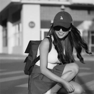 精选女生头像ins高级质感黑白