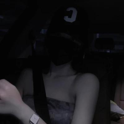 ins清新治愈超纯欲风女生头像