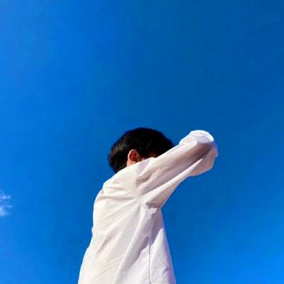 2023年情侣头像真人一人一张