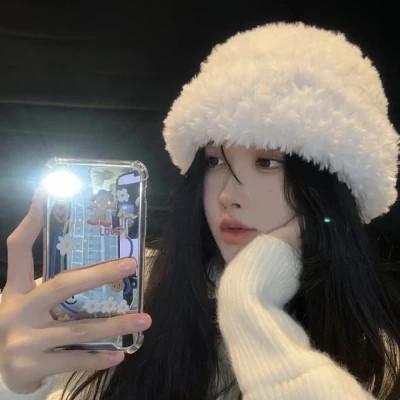高清气质出众的女头，时尚和美结合