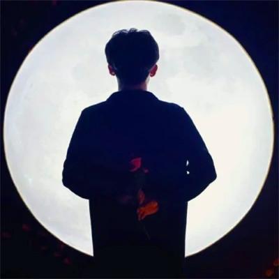 2023年情侣头像真人一人一张