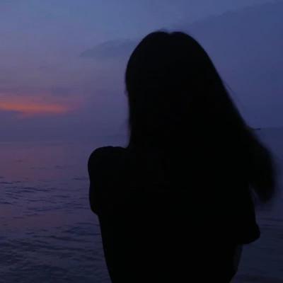 ins清新治愈超纯欲风女生头像