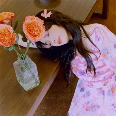 ins清新治愈超纯欲风女生头像