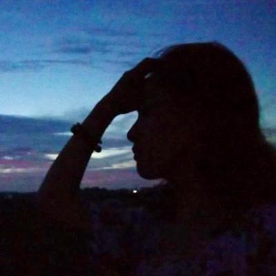 2023年情侣头像真人一人一张