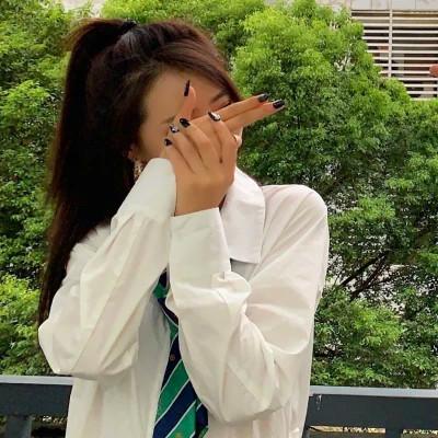 2023年情侣头像真人一人一张