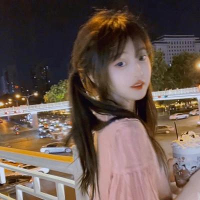 ins清新治愈超纯欲风女生头像