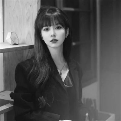 精选女生头像ins高级质感黑白