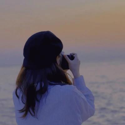 ins清新治愈超纯欲风女生头像