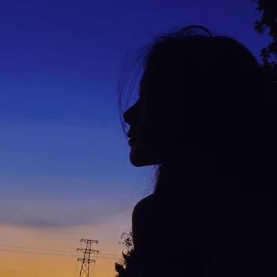 ins清新治愈超纯欲风女生头像