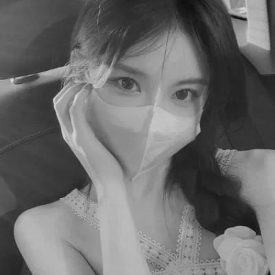 高清好看的黑白女生头像