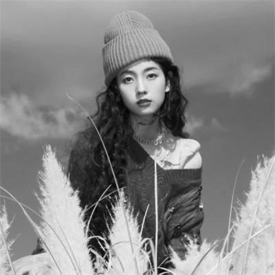 精选女生头像ins高级质感黑白