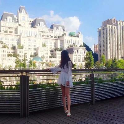 2023年情侣头像真人一人一张