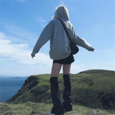 qq头像自由的女生高清图片