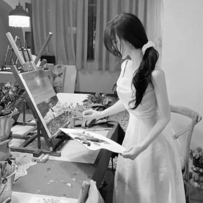 黑白系女生头像霸气真人