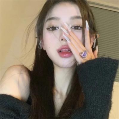 优质精选的高清女生头像46张
