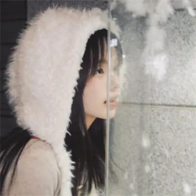 女生用自己头像做微信头像