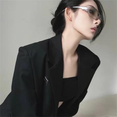 优质精选的高清女生头像46张
